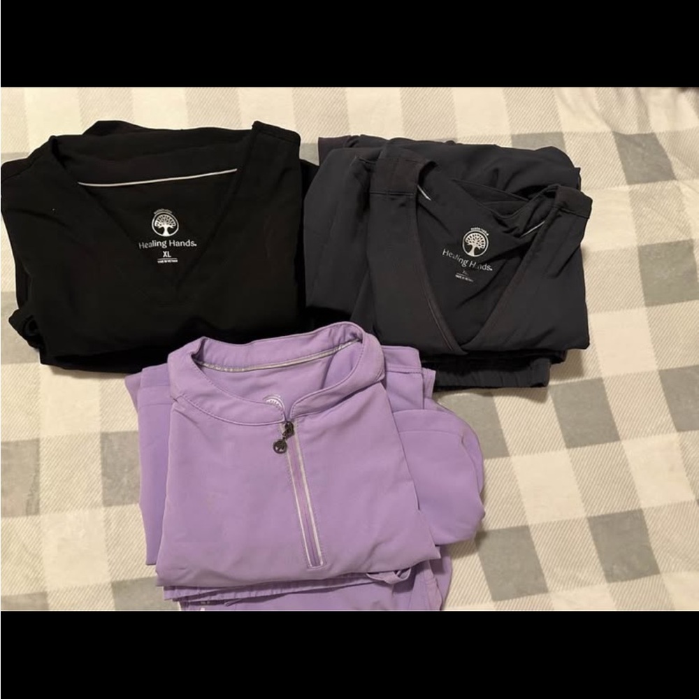 Healing Hands Scrub sets in Gray